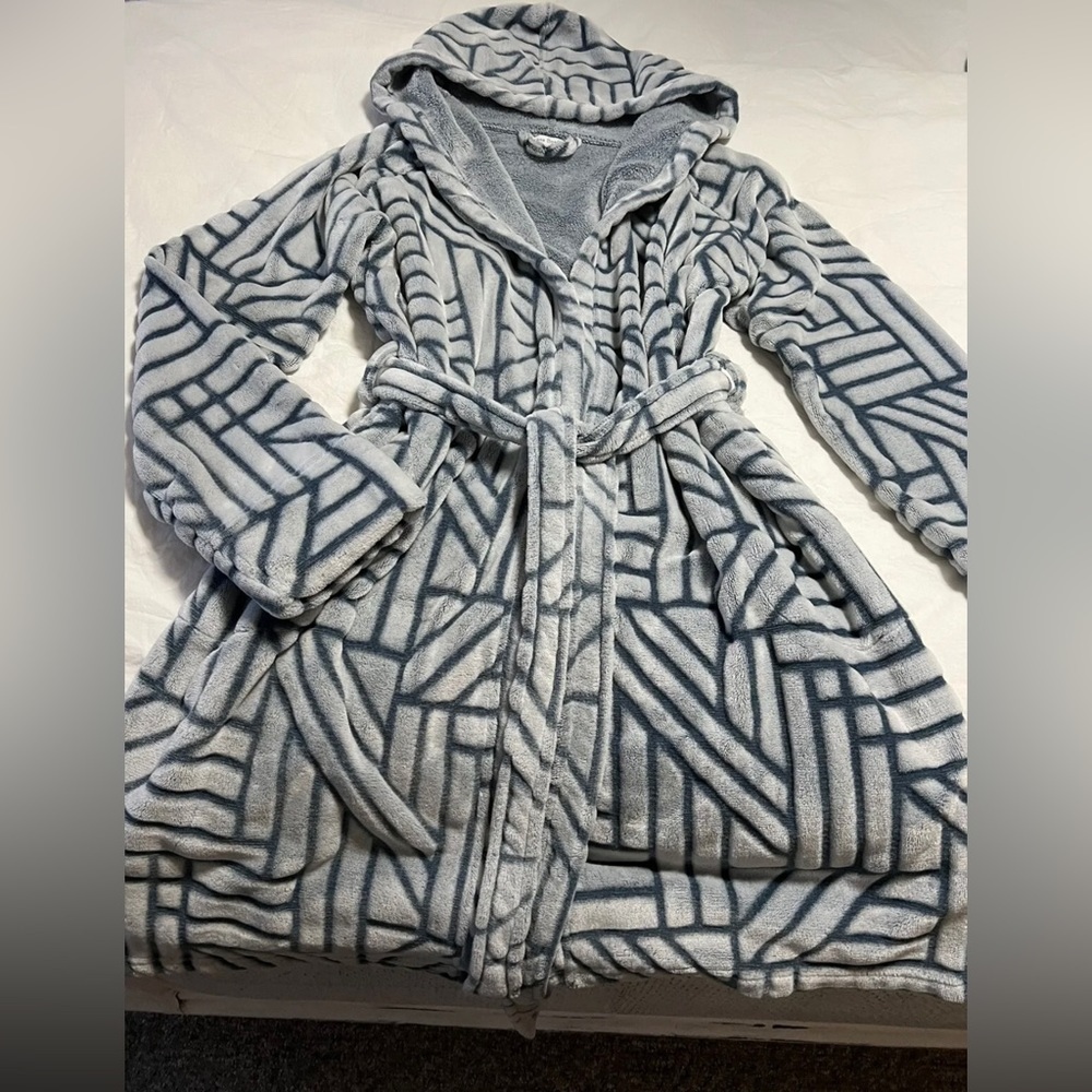 Vera Bradley Plush Fleece Robe S/M~ Warm And Cozy~ Blue Gray.